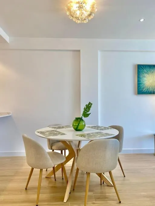 Apartment Sea View, Stylish & Modern 2 Suites In The Center Nerja Spain