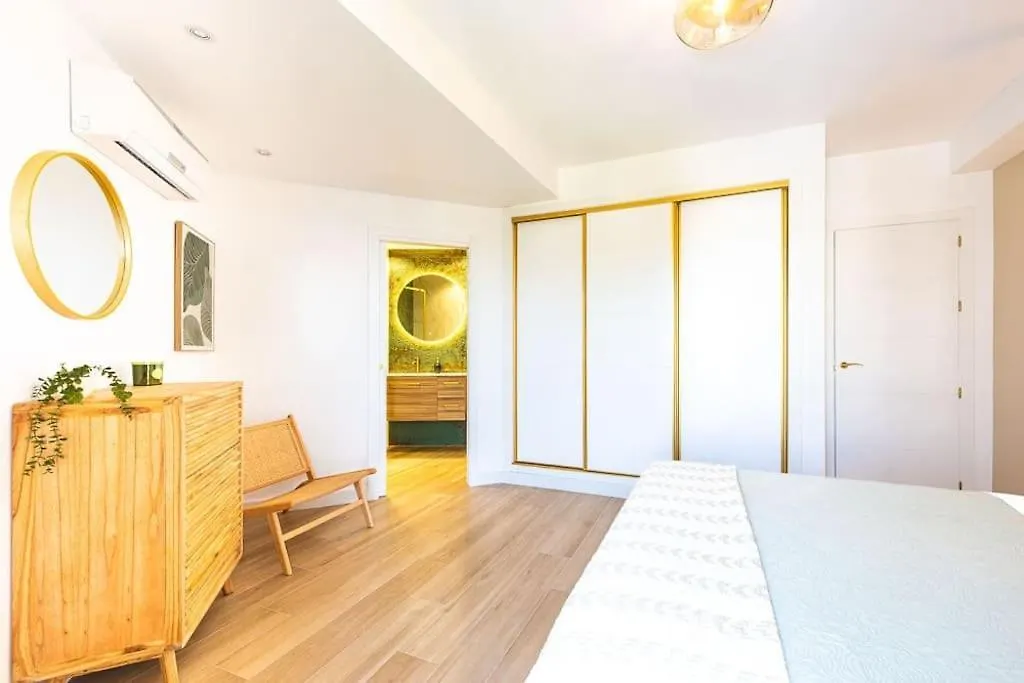 Sea View, Stylish & Modern 2 Suites In The Center Nerja