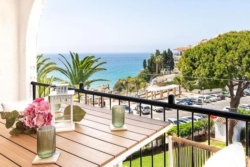 Apartment Sea View, Stylish & Modern 2 Suites In The Center Nerja Spain